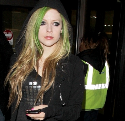 avril lavigne71 As madeixas coloridas de Avril Lavigne