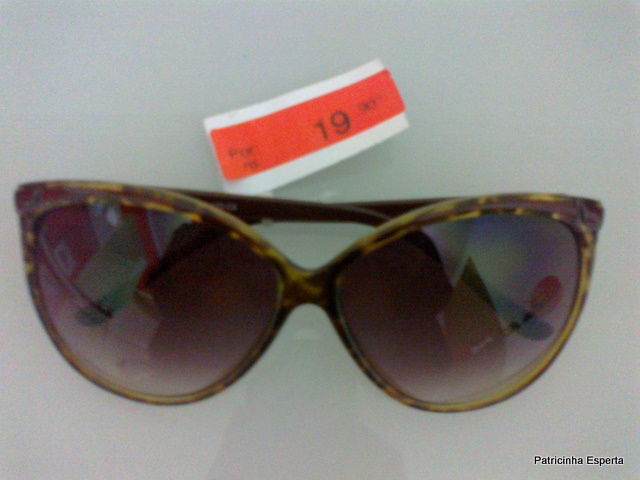 18102011458 - Extra... Extra... Óculos Escuro na C&amp;A por R$ 19,90
