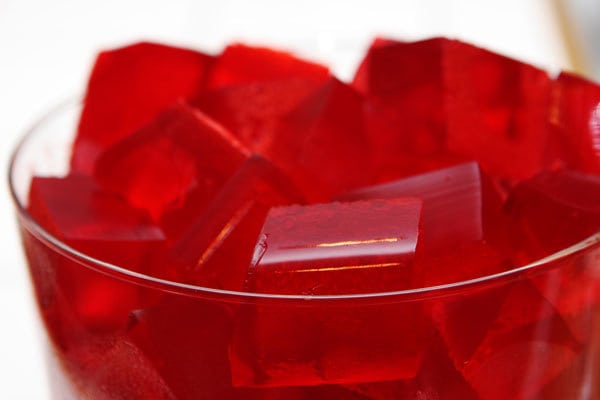 gelatina cubos 600 - Alimentos com colágeno para acabar com a flacidez