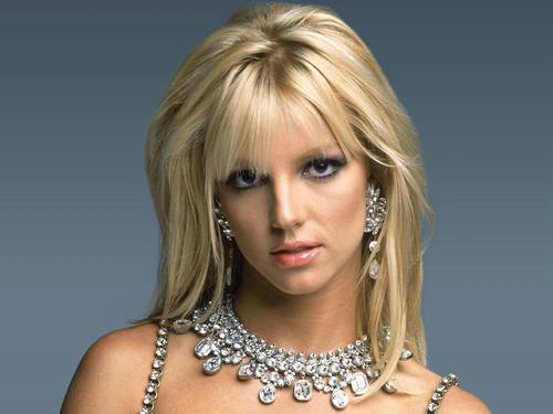 segredos maquiagem britney - Conheça os segredos de maquiagem de: Angelina Jolie, Britney Spears e Gisele Bündchen