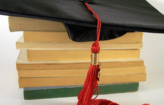 Fazer faculdade ou trabalhar? fazer faculdade Fazer faculdade ou trabalhar?
