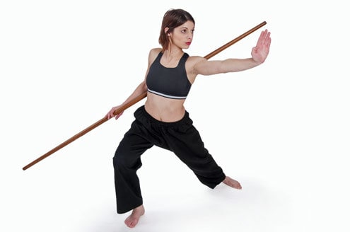 mulher luta kung fu - Lute para conquistar o corpo dos sonhos