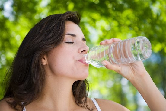 beba agua - Dê adeus para certos hábitos
