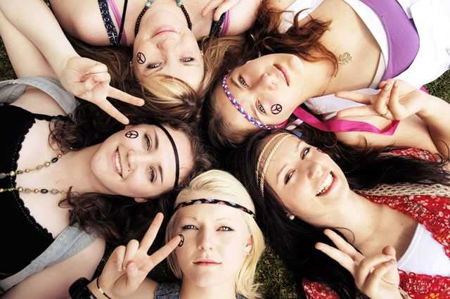 Estilo Hippie: como usar Borde suas roupas e pinte o seu rosto. - Estilo Hippie: como usar